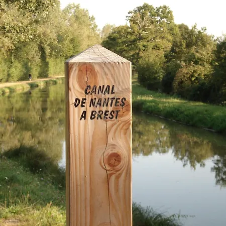 Maison Contemporaine à Avec Jardin Clos, Proche Nantes : 3 Chambres, Wi-fi, Garage Vélos/motos - Fr-1-306-1178 *