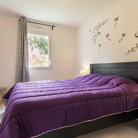 Hébergement de vacances Maison Contemporaine à Avec Jardin Clos, Proche Nantes : 3 Chambres, Wi-fi, Garage Vélos/motos - Fr-1-306-1178